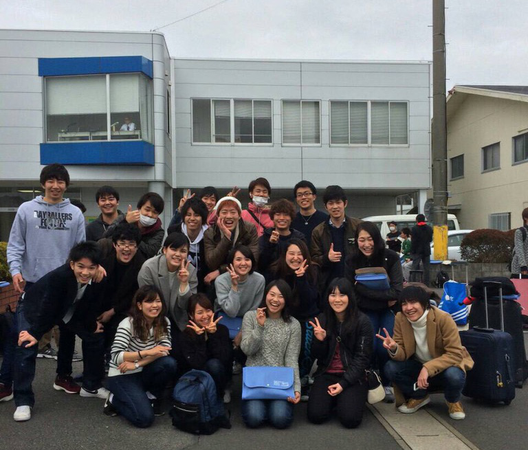 教習の合間にカラオケやハンバーグを食べてリフレッシュ！