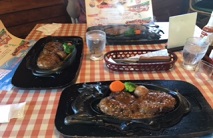 100円ショップなどの周辺施設が充実しているので、困ったときも安心!