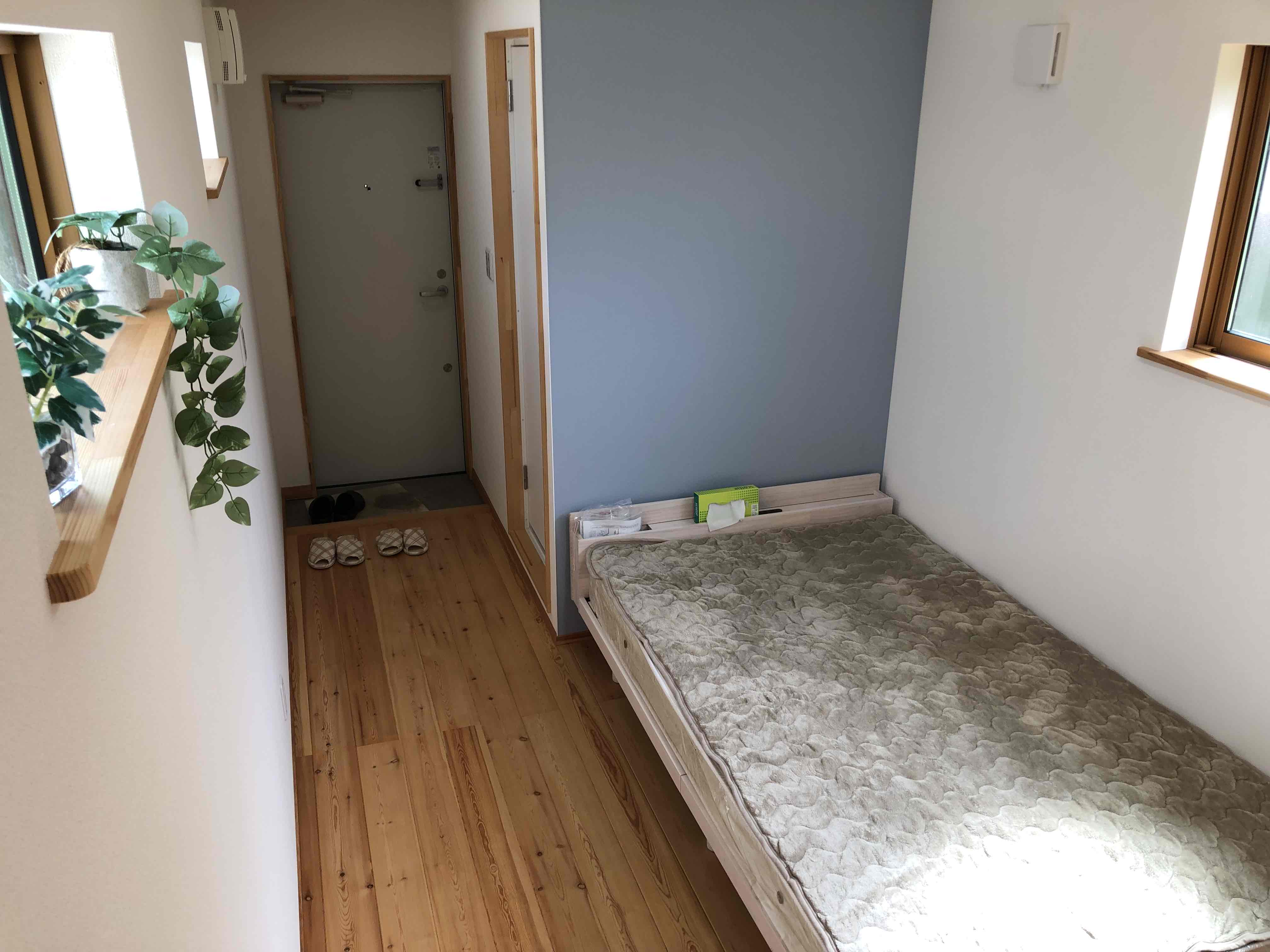 コンテナハウス（喜多方ライトホテル満室時に使用）