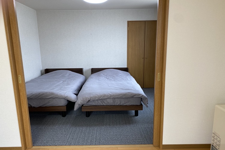 エムアールグリーン