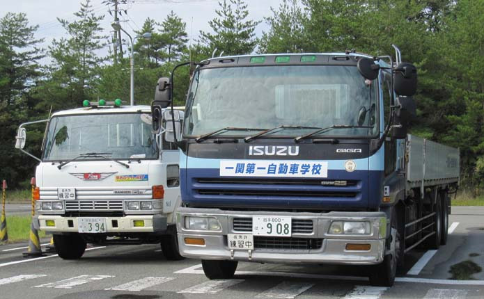 一関ファーストドライビングスクールの大型車教習用トラック