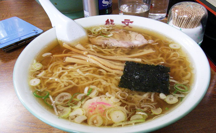米沢ドライビングスクールの合間に立ち寄れる名店「熊文」の米沢ラーメン