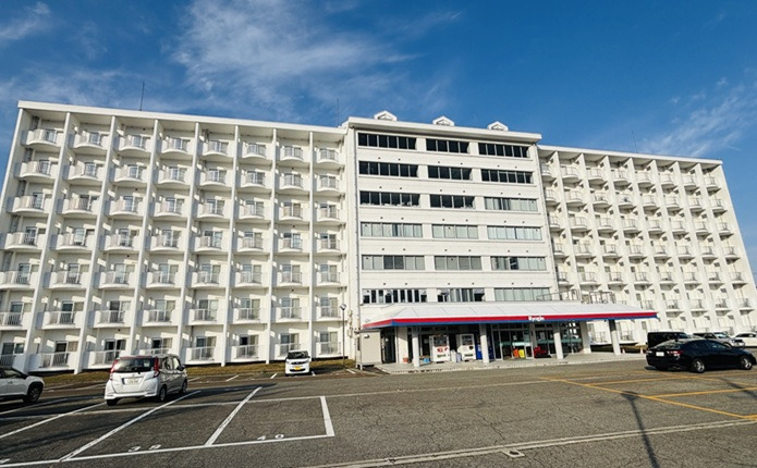 専用宿舎「りょうぎん米沢」の外観