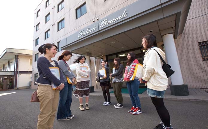 校内宿舎「パラシオグランデ」