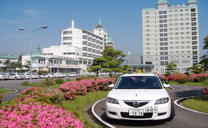 教習コースから見た宿舎