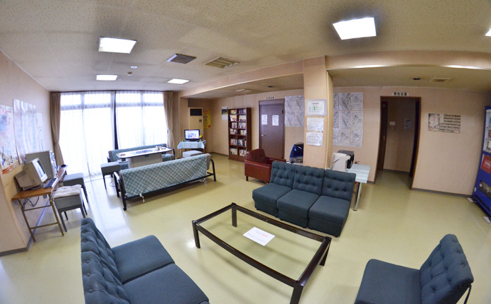 校内ホテル談話室