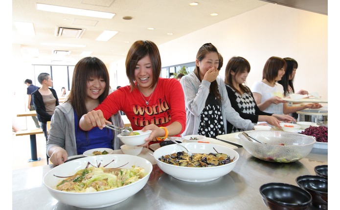 校内「食堂」