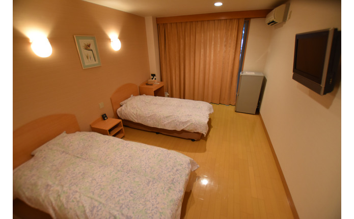 女性宿舎『C-Remix』は静波海岸まで徒歩1分です