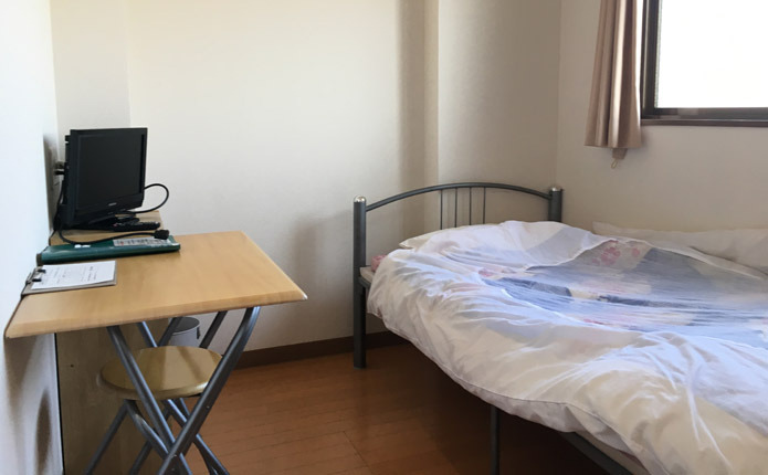 こまつ自動車学校の「アクロス」シングルルーム宿泊施設