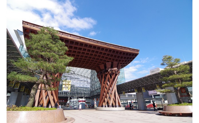 JR金沢駅前　お買い物やグルメも楽しめます。