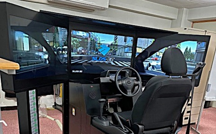普通車シミュレーター