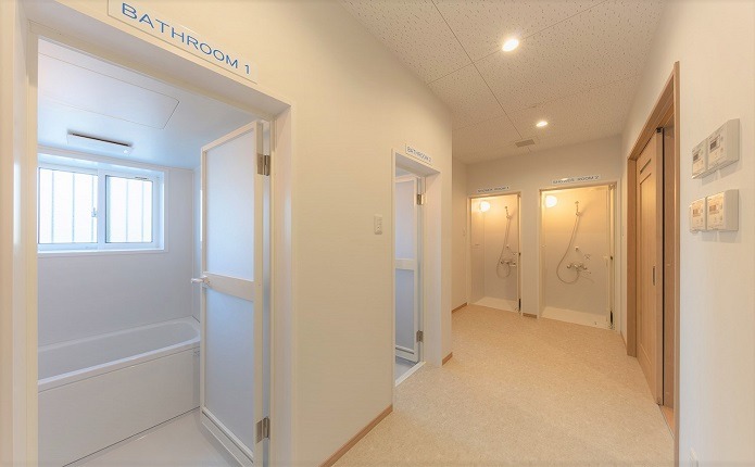 男性宿舎新館のバスルーム