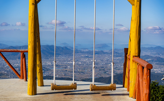 空と街を一望できる絶景スポット