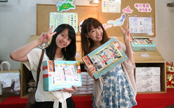 合宿の思い出に。観音寺名物のお土産タイム