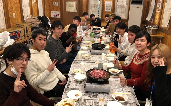 夕食はジンギスカン食べ放題!