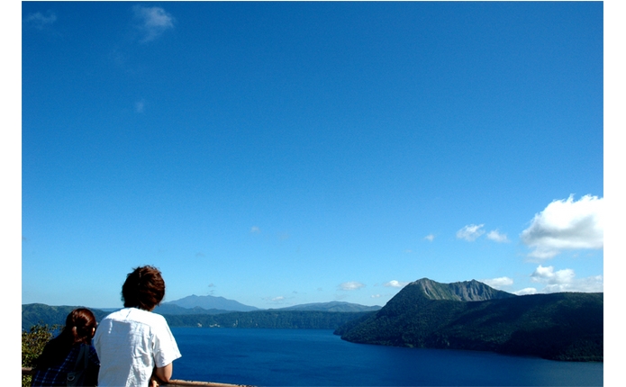 人と空?摩周湖にて