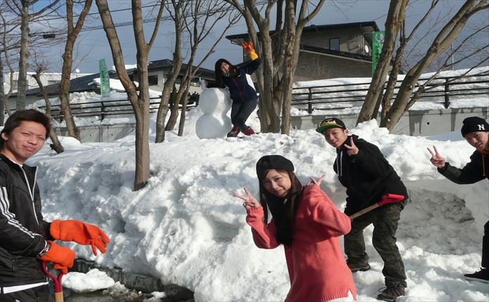 雪遊びも楽しい!