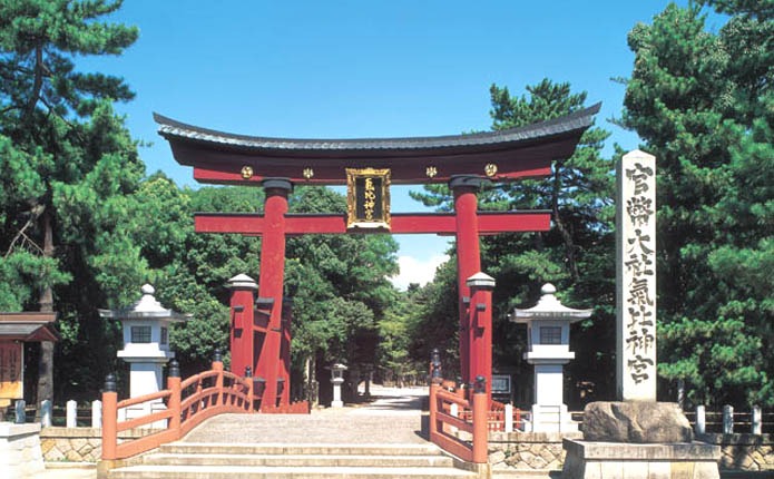 日本三大鳥居『気比神社』