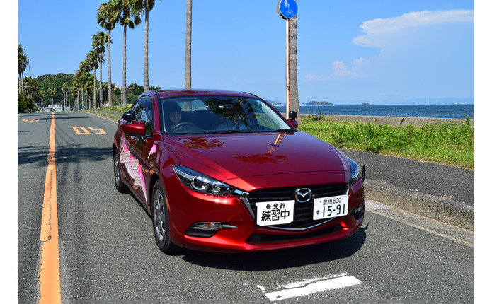 海沿いを走る教習コース