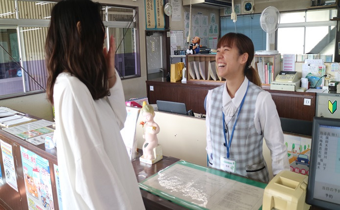 受付では何でも相談に乗りますよ!
